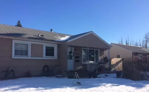 1602 11th Ave W, Williston, ND 58801 photo 2