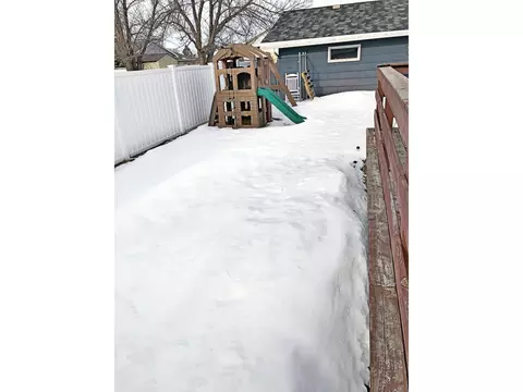 2501 13th Ave W, Williston, ND 58801 photo 33