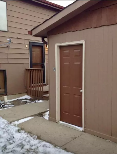 1204 E Rdg, Williston, ND 58801 photo 2