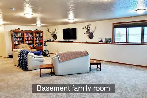 13948 Antelope Dr, Williston, ND 58801 photo 27