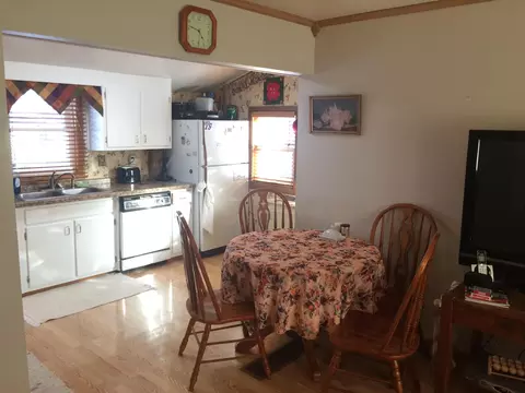 816 9th Ave W, Williston, ND 58801 photo 5