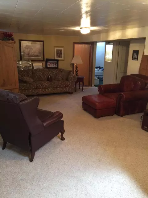 816 9th Ave W, Williston, ND 58801 photo 13