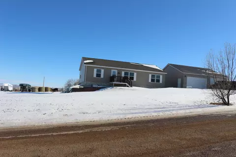 14084 47th Ln NW, Williston, ND 58801 photo 1