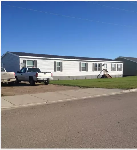619 9th Ave SE, Stanley, ND 58784 photo 1