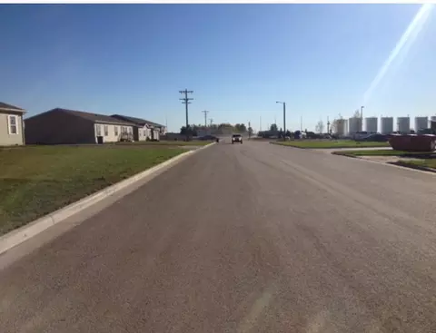 619 9th Ave SE, Stanley, ND 58784 photo 5