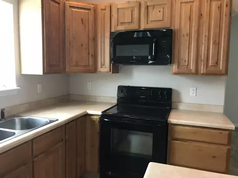 2310 19th Ave W, Williston, ND 58801 photo 6
