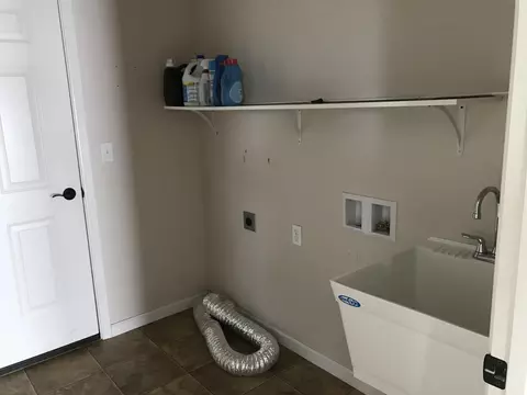 2310 19th Ave W, Williston, ND 58801 photo 25
