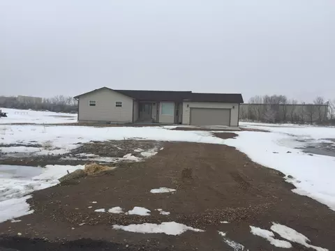 14042 Prairie Ln, Williston, ND 58801 photo 1