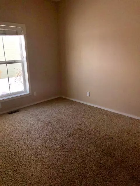 1906 24th St W, Williston, ND 58801 photo 9