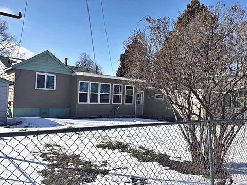 1132 5th Ave W, Williston, ND 58801 photo 6