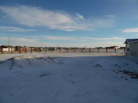 5739 Liberty Ln, Williston, ND 58801 photo 2