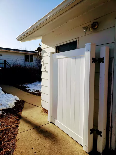 2414 University Ave, Williston, ND 58801 photo 27