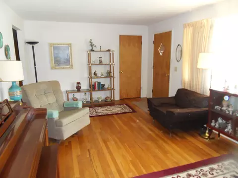 1506 2nd Ave E, Williston, ND 58801 photo 3