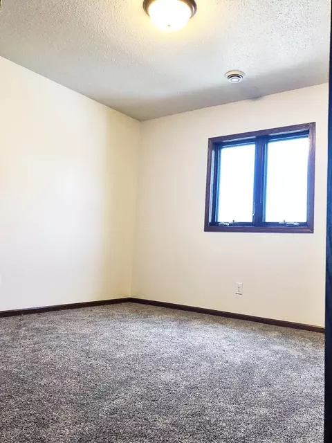502 13th Ave W, Williston, ND 58801 photo 19