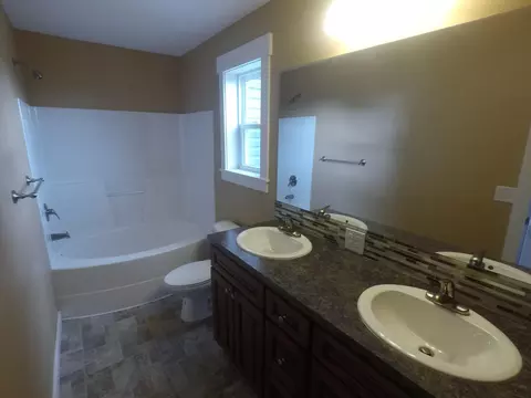 13665 Mulberry Loop NW, Williston, ND 58801 photo 17