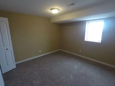 13665 Mulberry Loop NW, Williston, ND 58801 photo 27