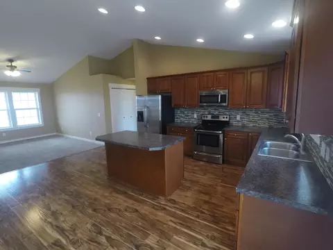 13665 Mulberry Loop NW, Williston, ND 58801 photo 8