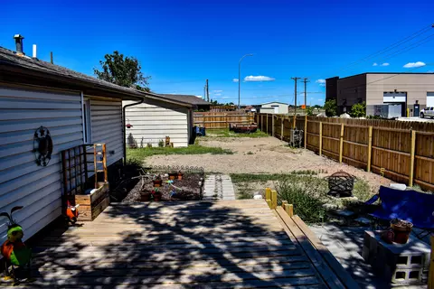 729 9th St E, Williston, ND 58801 photo 3