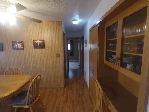 918 16th Ave W, Williston, ND 58801 photo 9
