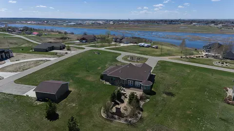 1618 20th Ave E, Williston, ND 58801 photo 32