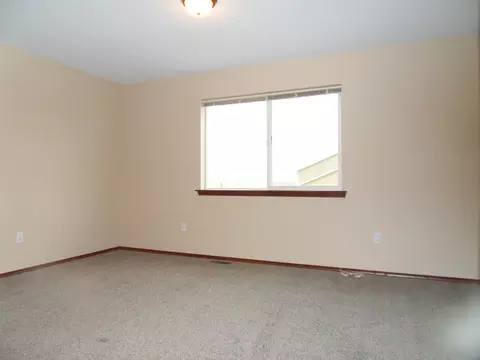 1326 23rd St E, Williston, ND 58801 photo 10