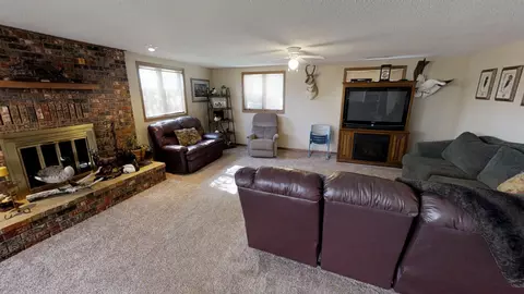 2317 14th Ave W, Williston, ND 58801 photo 25