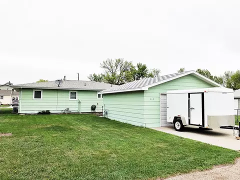 312 20th St E, Williston, ND 58801 photo 34
