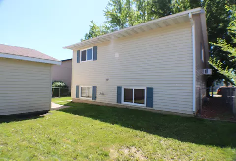 1816 28th St W, Williston, ND 58801 photo 4