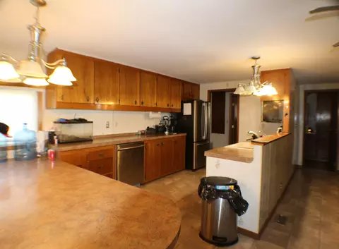 5632 Carolville Loop, Williston, ND 58801 photo 3