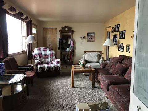 1227 8th Ave W, Williston, ND 58801 photo 8