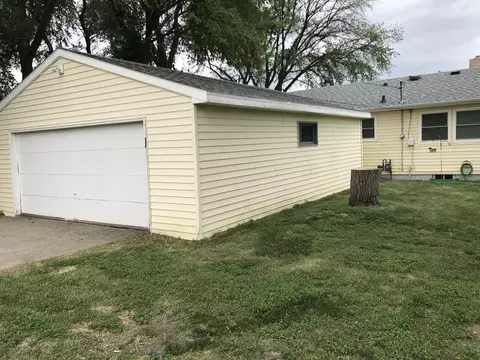 1227 8th Ave W, Williston, ND 58801 photo 24