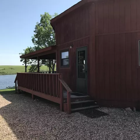 110 Blacktail Dr, Williston, ND 58801 photo 8