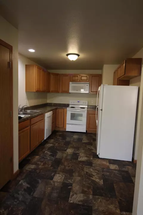 314 Adeline Dr, Stanley, ND 58784 photo 3