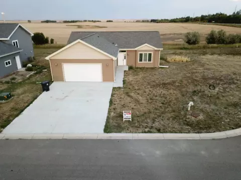 804 Lincoln St, Ray, ND 58849 photo 1