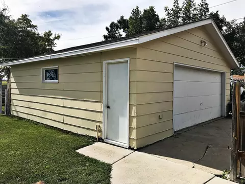 1718 Hillside Ct, Williston, ND 58801 photo 18