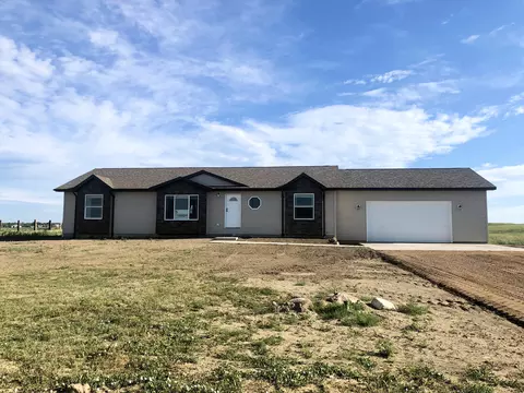 14957 Cochise St, Williston, ND 58801 photo 1