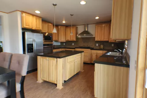 14957 Cochise St, Williston, ND 58801 photo 7