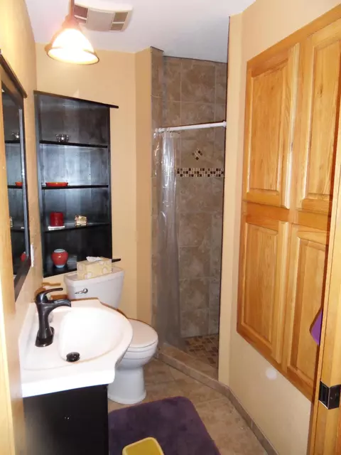 337 Rose Ln, Williston, ND 58801 photo 6