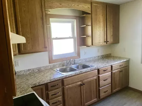 420 7th St W, Williston, ND 58801 photo 9