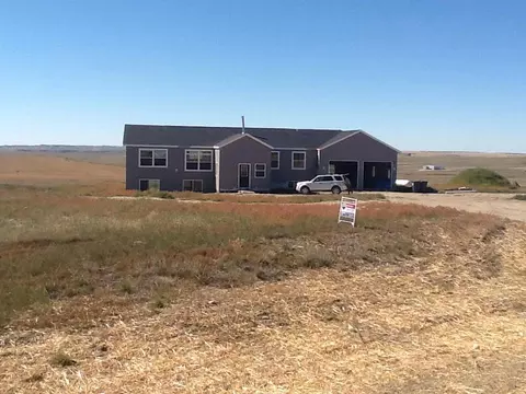 14746 Lambert St, Williston, ND 58801 photo 1