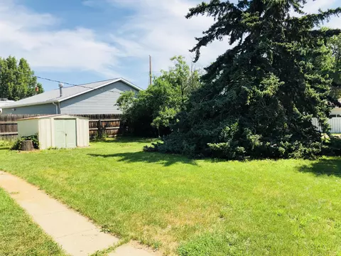 2010 1st Ave E, Williston, ND 58801 photo 3