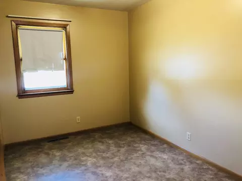 2010 1st Ave E, Williston, ND 58801 photo 14