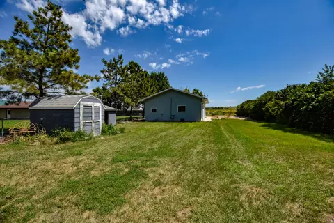 3806 University Ave, Williston, ND 58801 photo 2