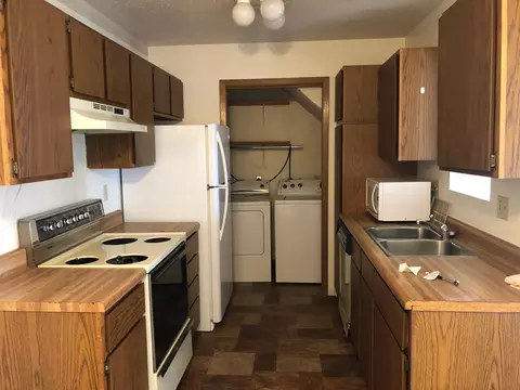 2609 18th Ct W, Williston, ND 58801 photo 3