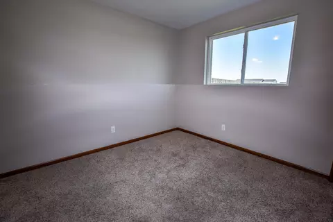 5485 Sweet Clover Ln, Williston, ND 58801 photo 18