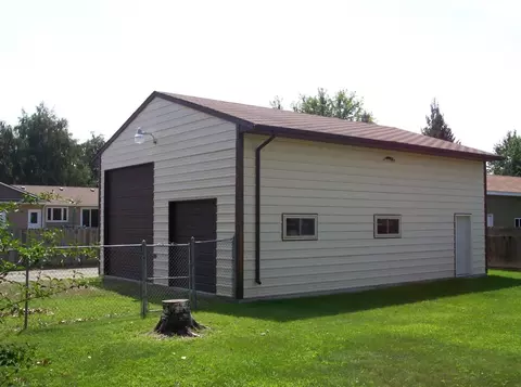 1313 23rd St W, Williston, ND 58801 photo 2