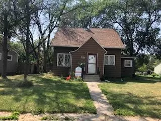521 11th Ave W, Williston, ND 58801 photo 1