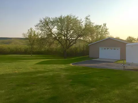 4742 119th Rd NW, Epping, ND 58843 photo 3