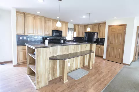 5465 Laurice Ave, Williston, ND 58801 photo 3