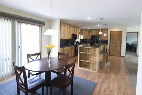 5465 Laurice Ave, Williston, ND 58801 photo 4
